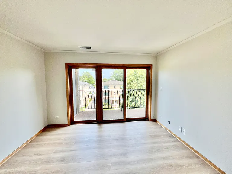 10418 S Keating Ave #3A — Photo 4