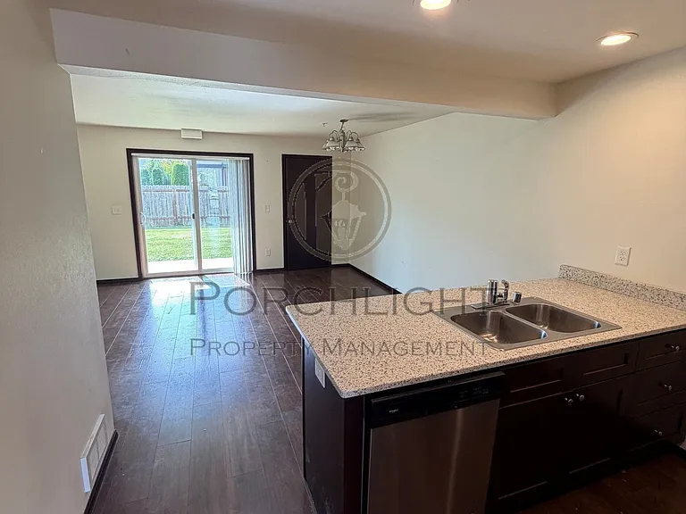 2040 Andress Ln #101 — Photo 4