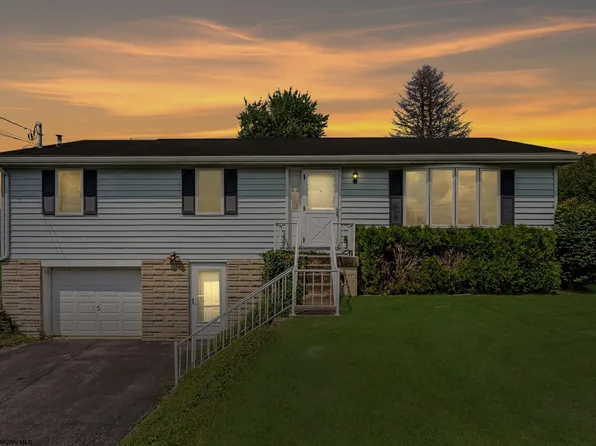 113 Seemont Dr, Kingwood, WV 26537