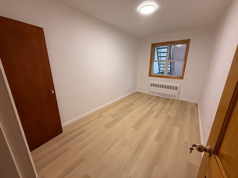 2941 Avenue V #1 — Photo 4