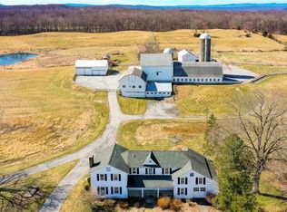 353 Gretna Rd, Hyde Park, NY 12538
