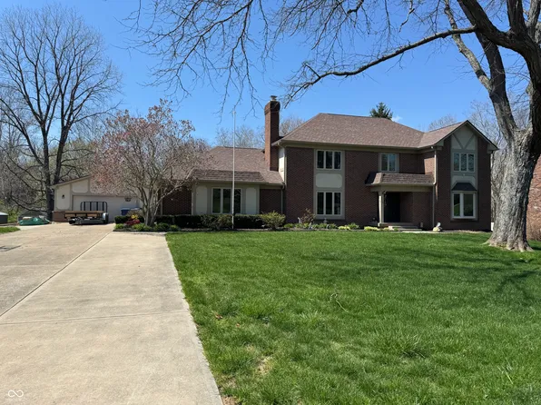 4256 Bending Ln, Greenwood, IN 46143