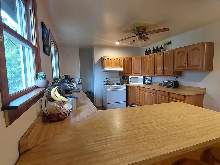 822 Wright St — Photo 5