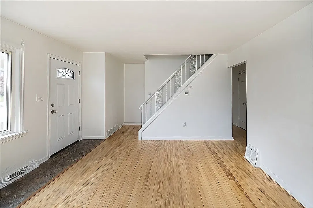 4 bed, 1120 sqft, $1,550 — Photo 3