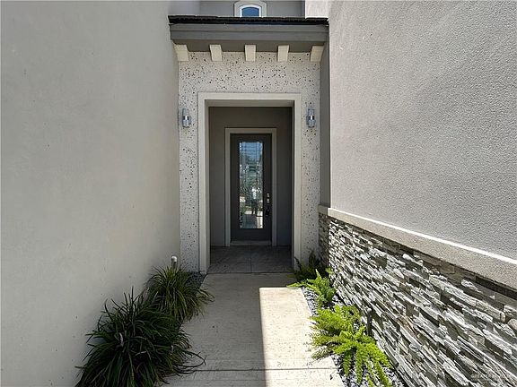 2nd image of 2324 Corales St