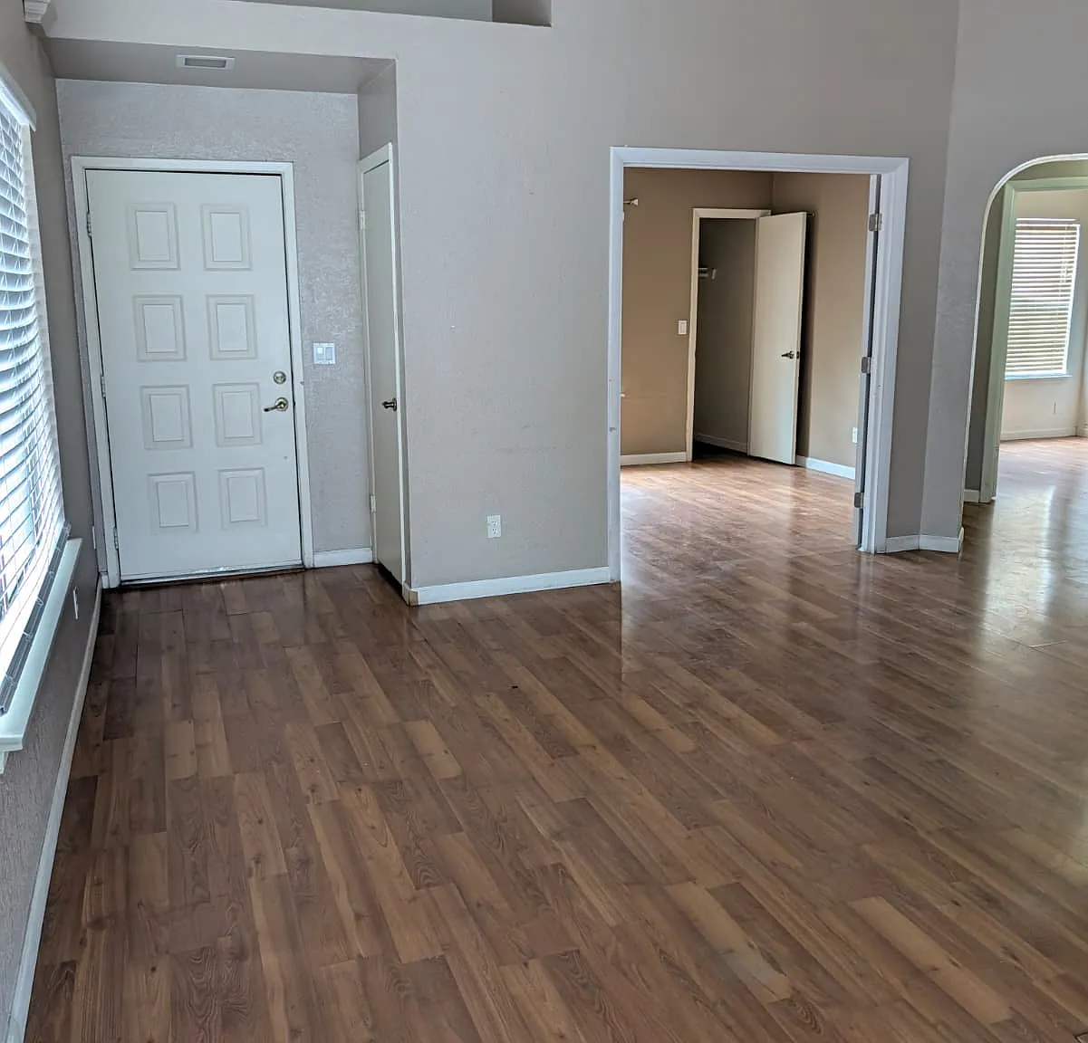 3 bed, 1092 sqft, $1,800 — Photo 4