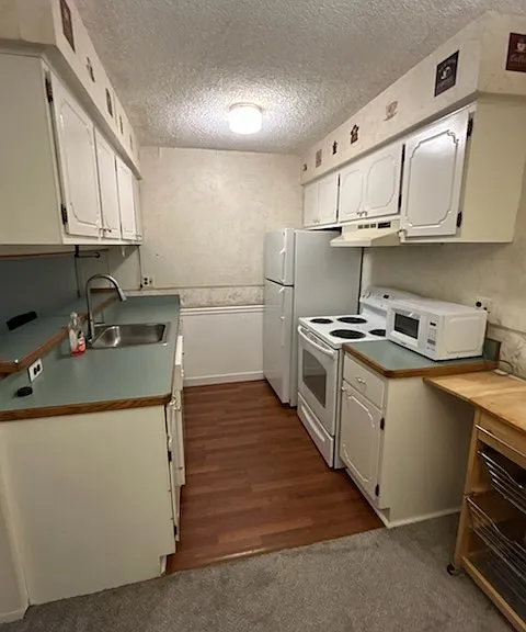 11750 Ina Dr — Photo 1