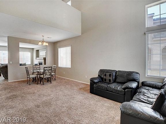 4th image of 317 Gemstone Hill Ave
