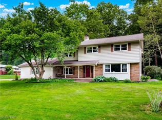 2995 McCormick Rd, Stow, OH 44224