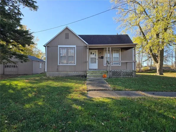 207 E Warren St, Gardner, KS 66030