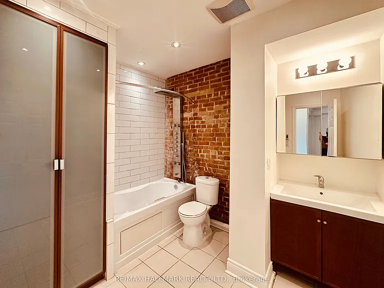 20 Triller Ave #4 — Photo 13