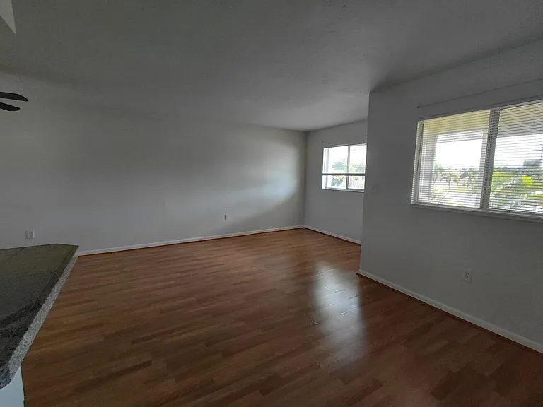 5004 Chiquita Blvd S — Photo 2