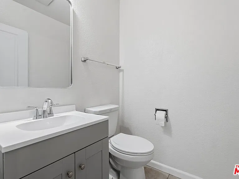 17265 Avenida De La Herradura — Photo 20