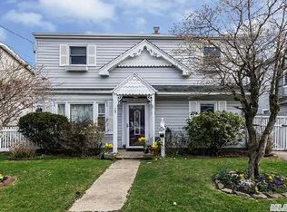 28 Virginia Rd, Babylon, NY 11702