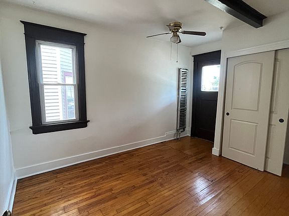 3rd image of 1657 N Arlington Pl #1
