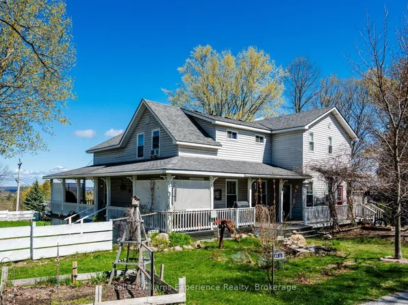 107 Pine St, Tay, ON L0K 2C0