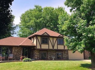 5695 Golfview Ter, Avon, IN 46123