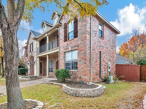 3rd image of 6909 Ravenwood Dr