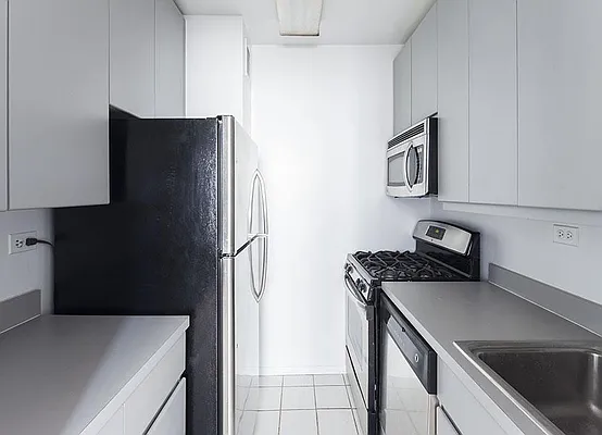 Rented by Warburg | media 24