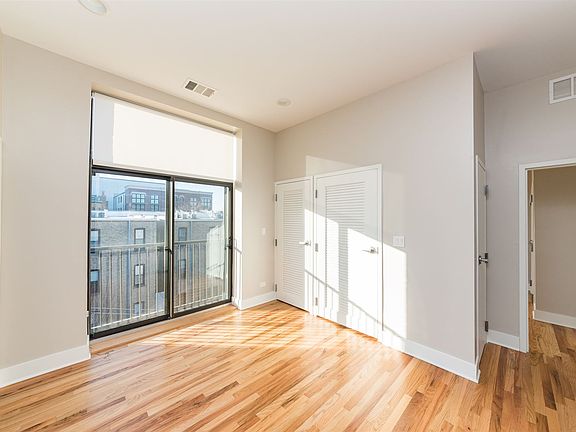 1673545509-2022_1_20_3122_N_Broadway_Unit_404_1_MLS_ONLY