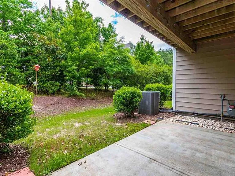 3917 Brokenshire St — Photo 15