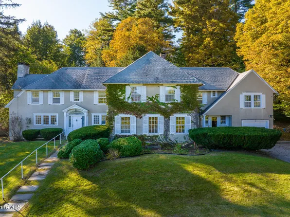 2 Cherry St, Stockbridge, MA 01262