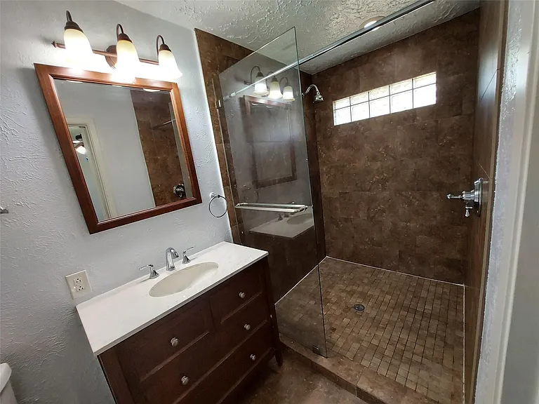 3807 Quiet Place Dr — Photo 12