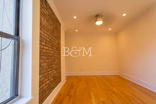 Rented by Brick&Mortar | media 14