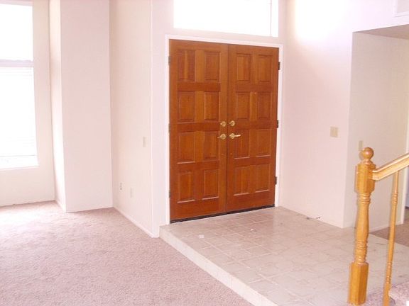 3rd image of 39565 Glenwood Ct