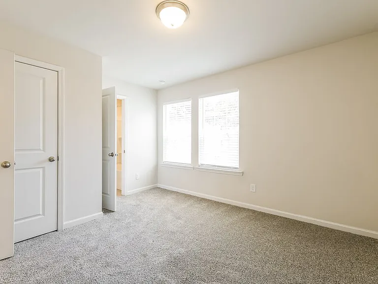 1672 Villageside Ct — Photo 14