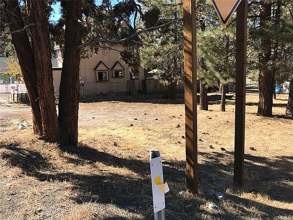 3rd image of 623 W Big Bear Blvd