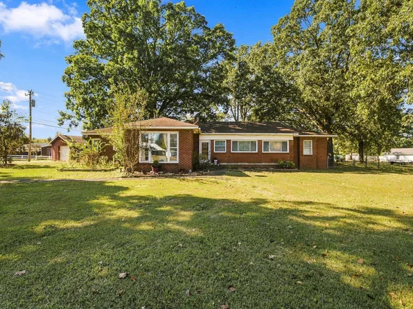 41 Curtis Chapel Rd, Mc Ewen, TN 37101