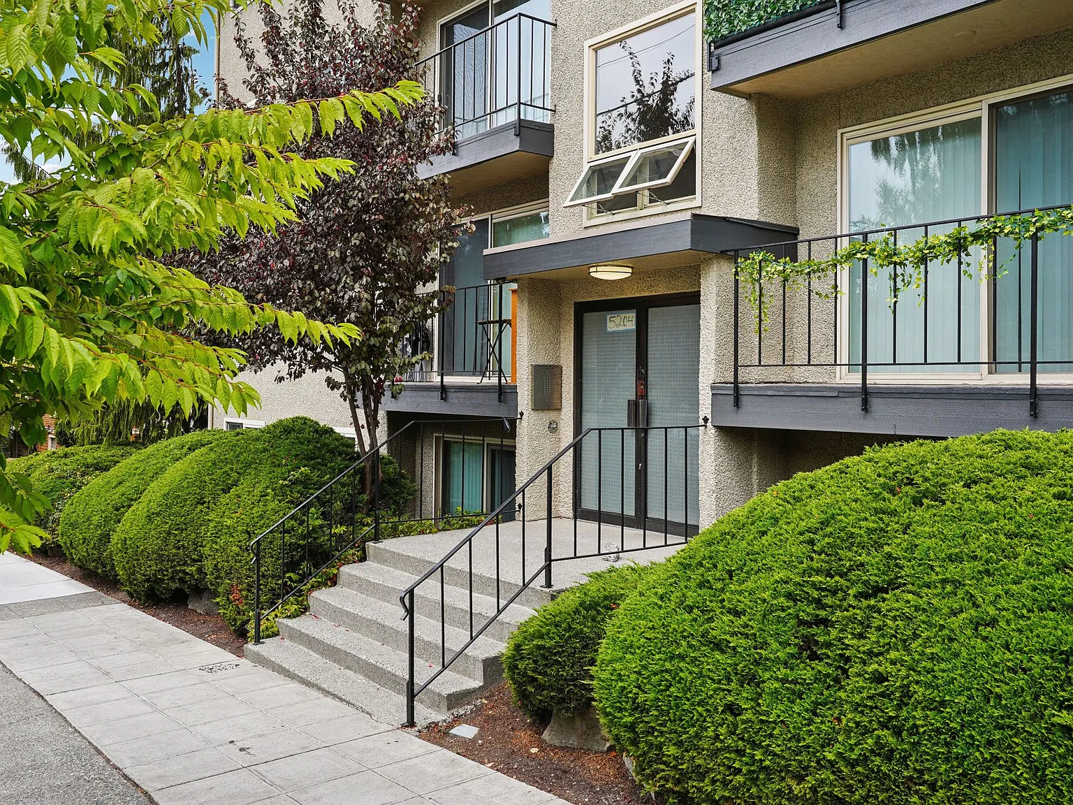 Stonebridge Apartments — Photo 2