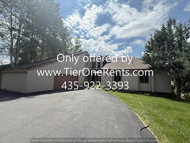 5 bed, 3.0 bath, 3538 sqft, $4,500 — Photo 1