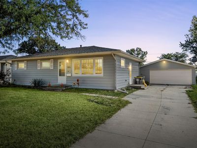 1213 Raney St, Hiawatha, IA, 52233