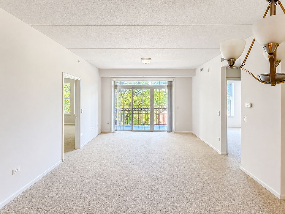 Main living room with the view of the quiet street.