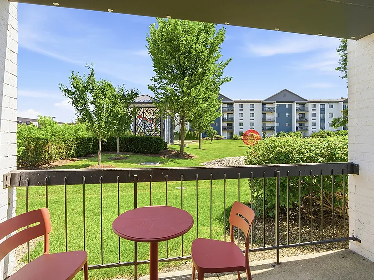 Residences at Lakeside — Photo 31