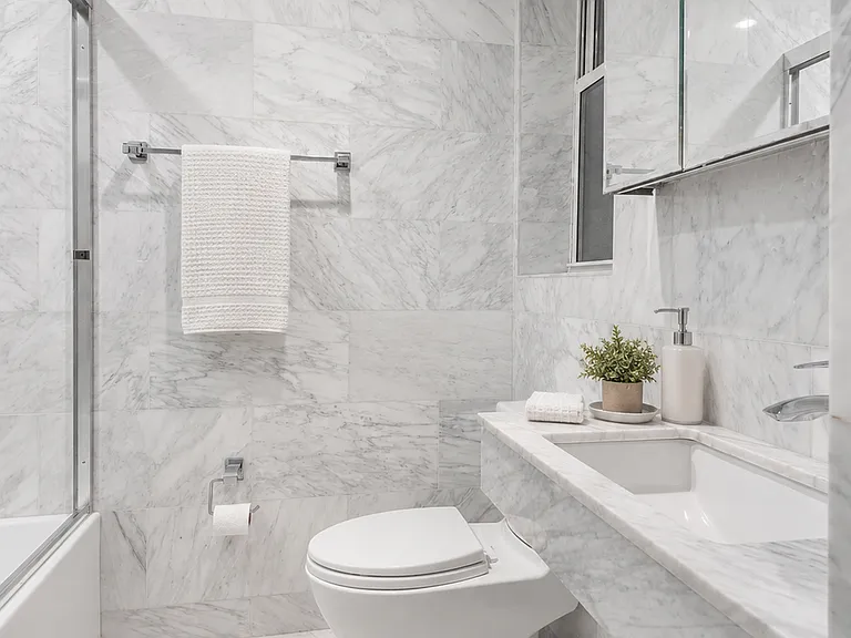 1057 Lexington Ave #3W — Photo 5