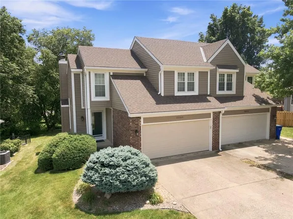 10569 Century Ln, Overland Park, KS 66215