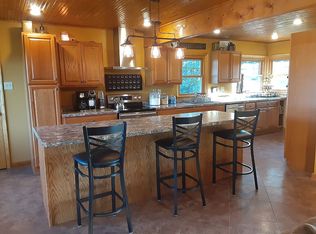 53588 High Ridge Rd, Bridgeport, OH 43912