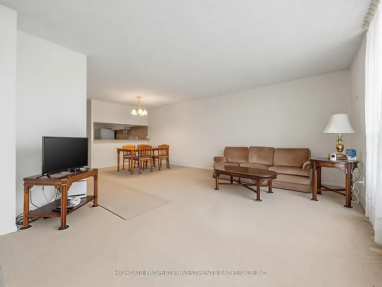 10 Martha Eaton Way #605 — Photo 15