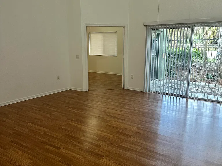 220 Crestwood Cir #106 — Photo 7