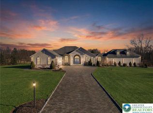 901 Meyer Rd, Nazareth, PA 18064