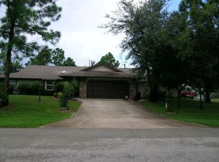 841 Dempsey Ave, Sebastian, FL 32958