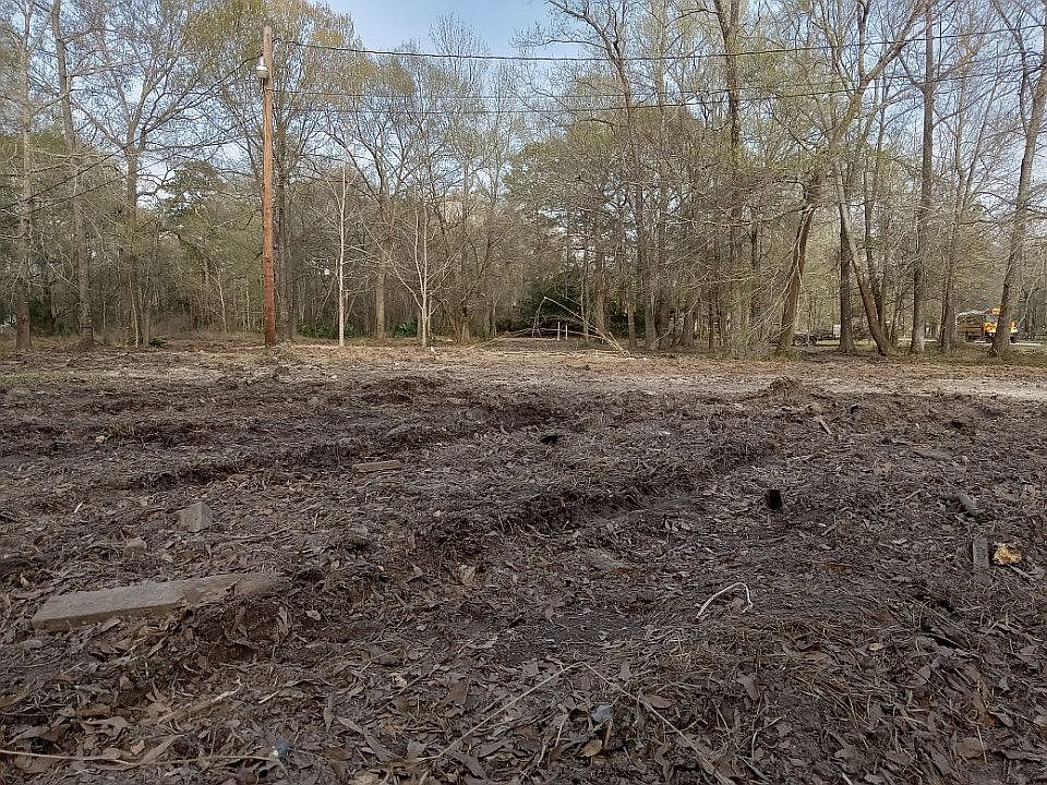 1st image of 264 Blue Lake Dr