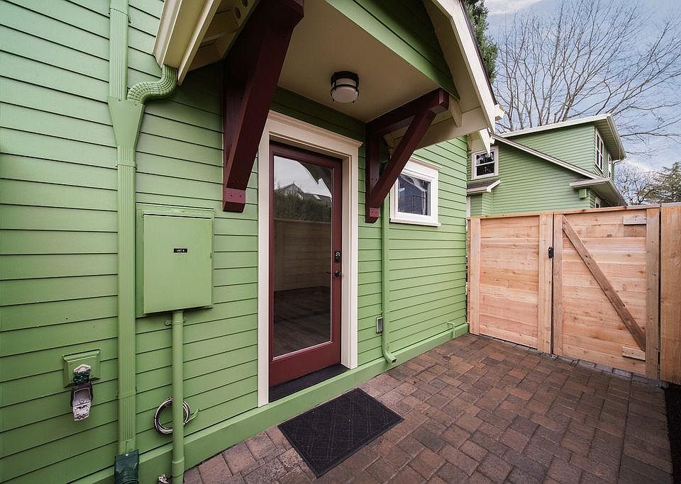 Entrance & front patio