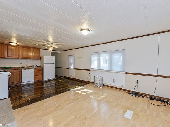 5th image of 2993 Curtis St Lot C7