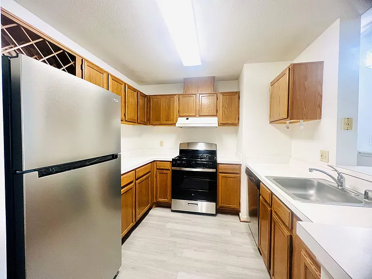 3402 Bitterwood Pl #B301 — Photo 4