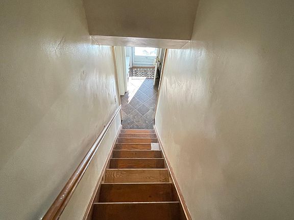 2nd image of 249 Hyatt Ave Floor 2