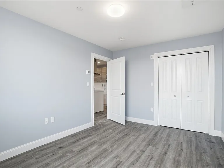 632 Centre St #305 — Photo 8
